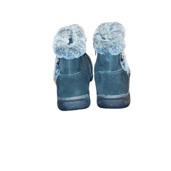 LADIES Winter Boots 🥾 - Picture 2 of 6